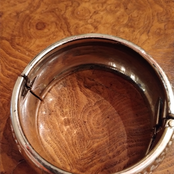 SALE:Bohemian pre-owned Assorted Bracelet Collection (Set of 5) - Picture 11 of 11